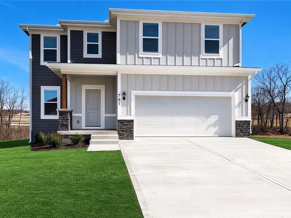 613 Wild Lupine Lane, Raymore, MO 64083