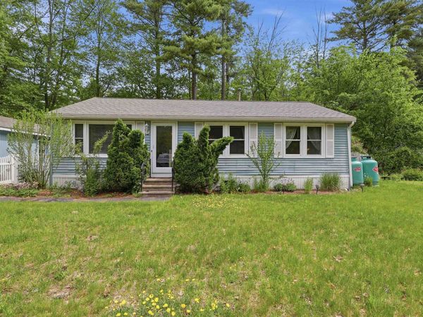 63 Trestle Brook Drive, Nashua, NH 03062