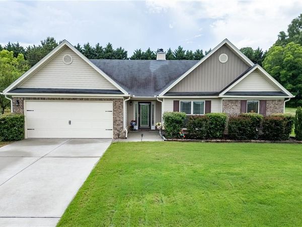810 Brandon Drive , Winder, GA 30680