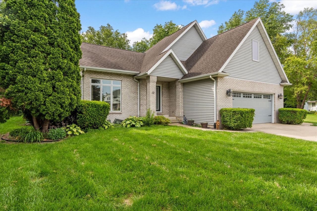 13 Corrine Court, Monticello, IL 61856 Main Photo