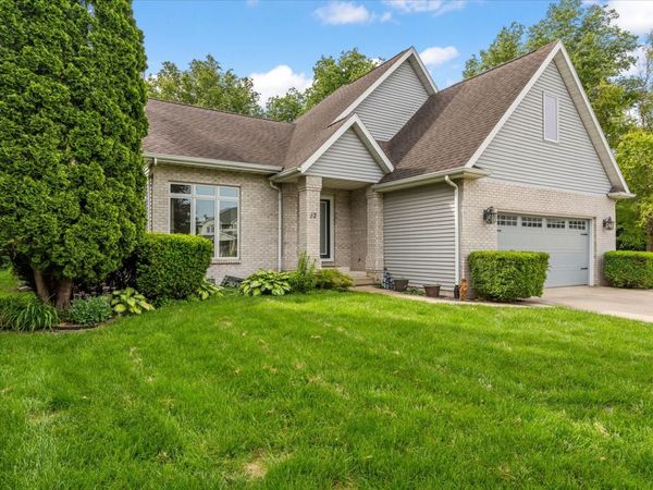 13 Corrine Court, Monticello, IL 61856