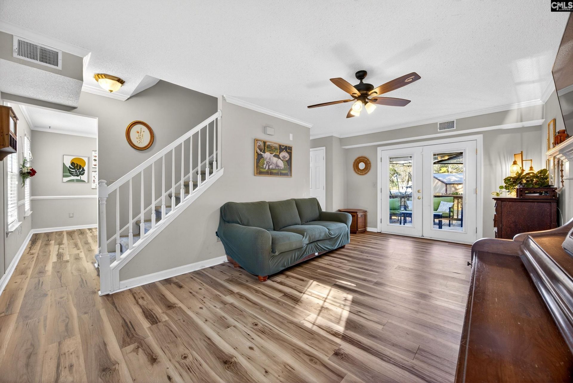 204 Sparrow Point Court  Photo 8