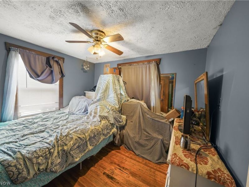 305 Oak Knoll Avenue , Newton Falls, OH 44444 Photo 10