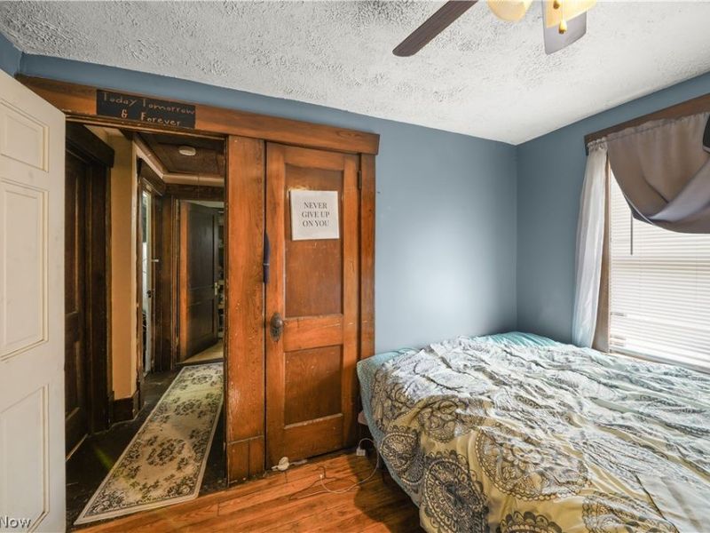 305 Oak Knoll Avenue , Newton Falls, OH 44444 Photo 11