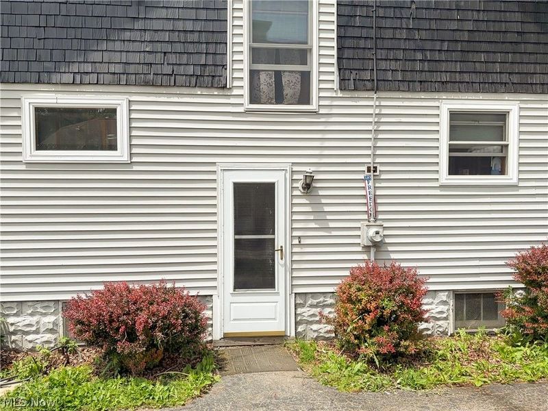 305 Oak Knoll Avenue , Newton Falls, OH 44444 Photo 27