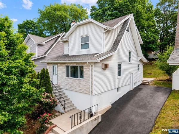 27 8th Street, RIDGEFIELD PARK, NJ 07660