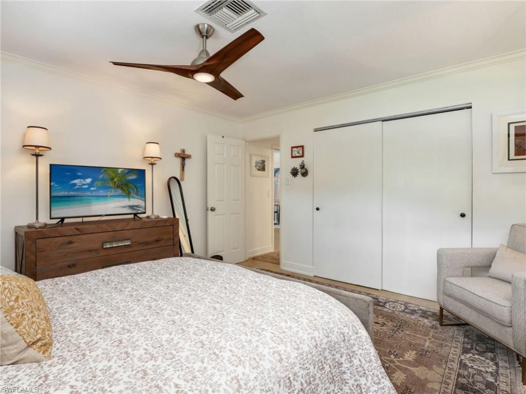 1201 Solana Rd , Unit 7, Naples, FL 34103 Photo
