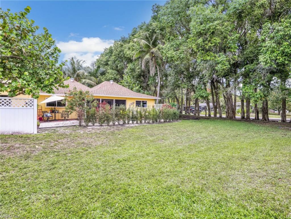 1201 Solana Rd , Unit 7, Naples, FL 34103 Photo