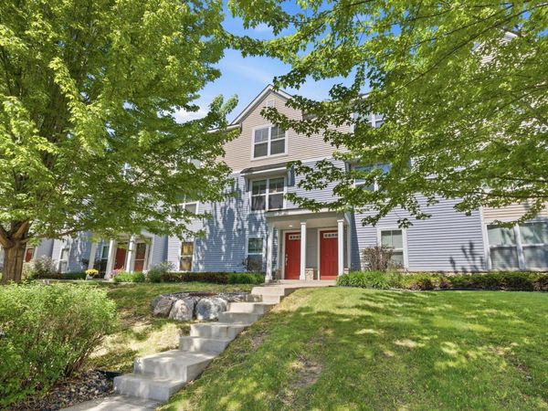 3115 Clover Ridge Drive, Chaska, MN 55318