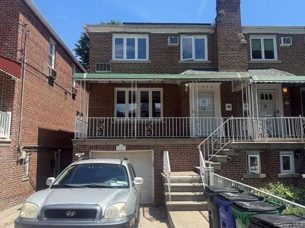 1922 Hering Avenue , Bronx, NY 10461