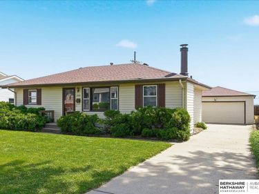 2523 S 123rd Street , Omaha, NE 68144