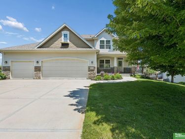 3805 S 202nd Street , Omaha, NE 68130