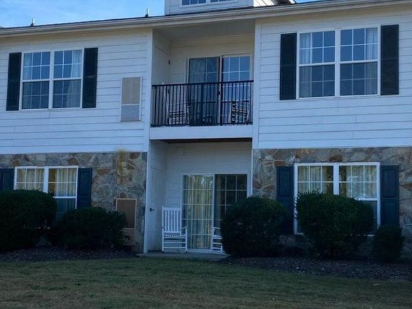 510 Little River Farm Boulevard, Unit B100, Carthage, NC 28327