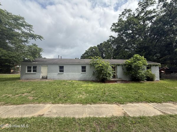 1000 E Caswell Street , Kinston, NC 28501