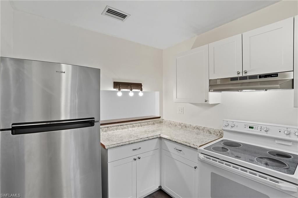 5361 Treetops Dr , Unit S-204, Naples, FL 34113 Photo