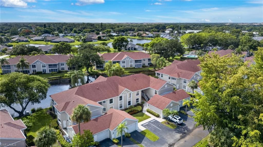 9836 Luna Cir, Unit F-204, Naples, FL 34109 Photo