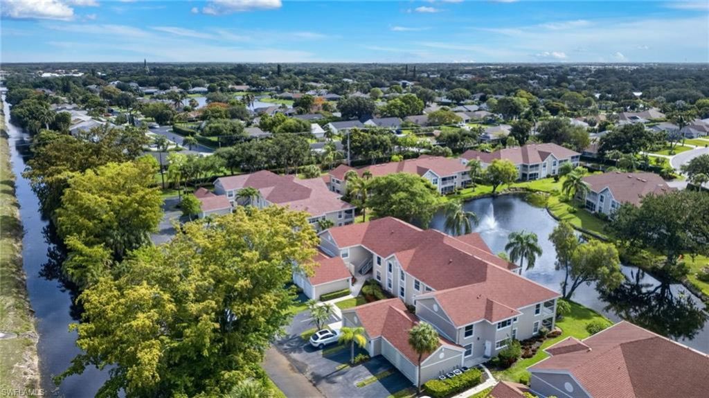 9836 Luna Cir, Unit F-204, Naples, FL 34109 Photo