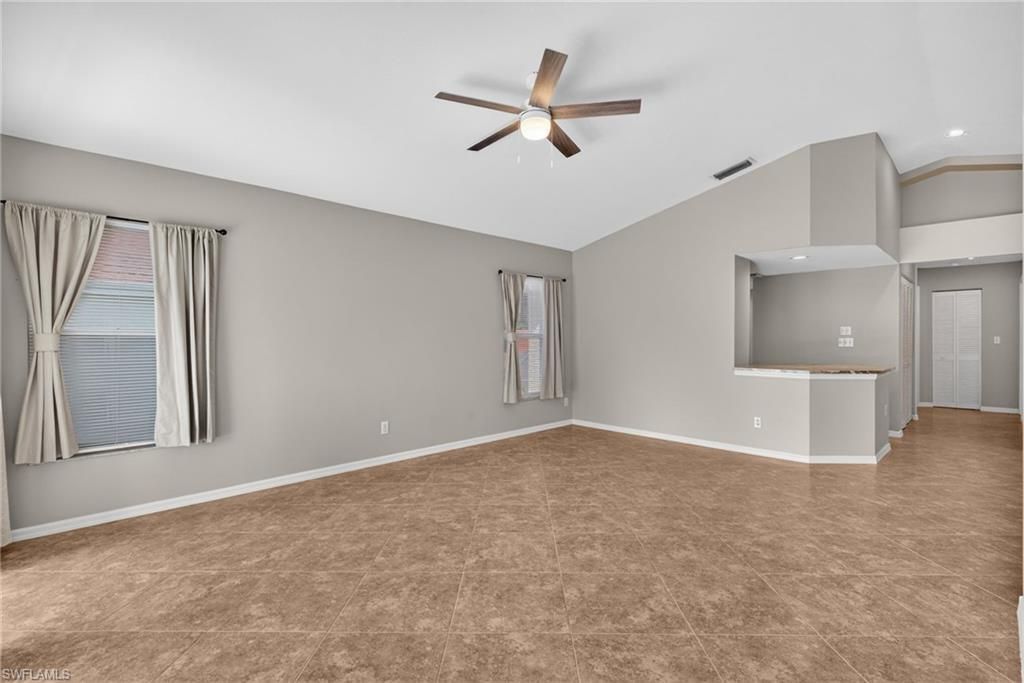 9836 Luna Cir, Unit F-204, Naples, FL 34109 Photo
