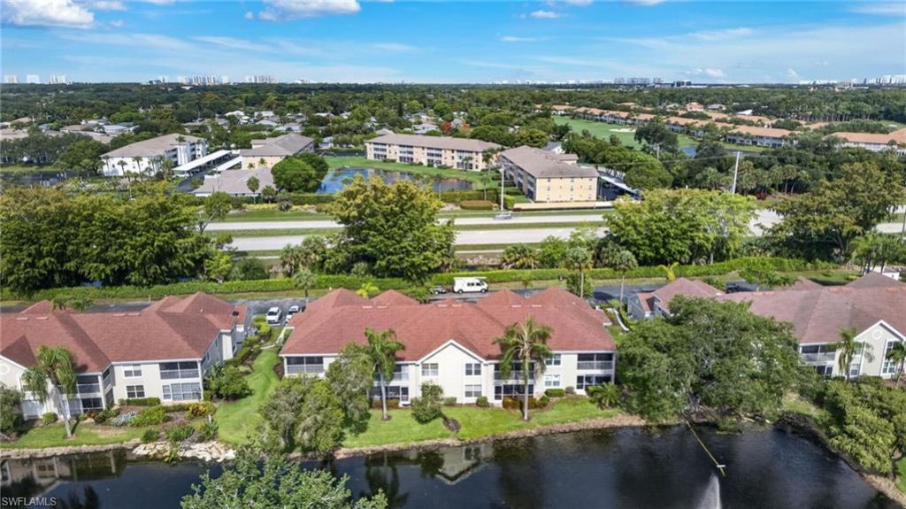 9836 Luna Cir, Unit F-204, Naples, FL 34109 Photo