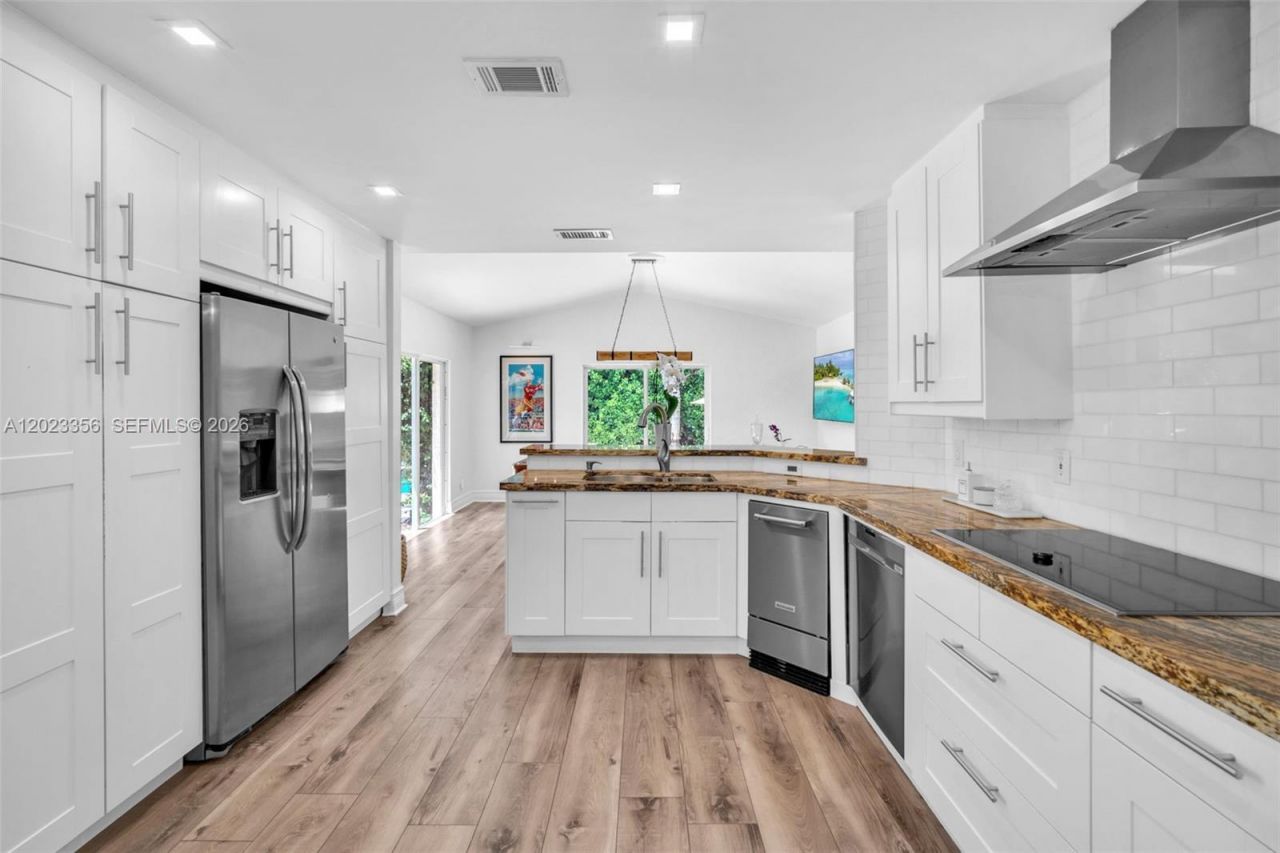 15896 SW 16th Court , Pembroke Pines, FL 33027 Photo