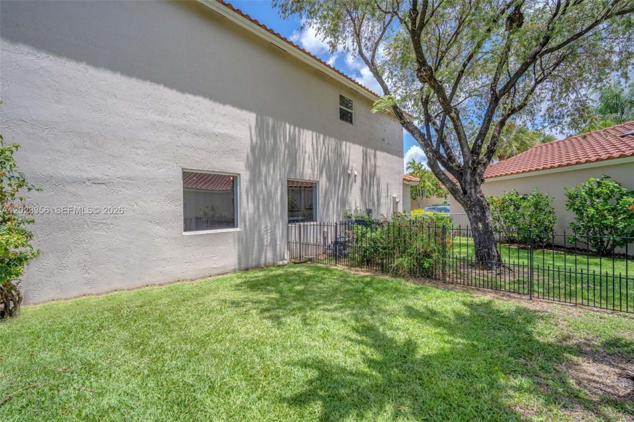 15896 SW 16th Court , Pembroke Pines, FL 33027 Photo
