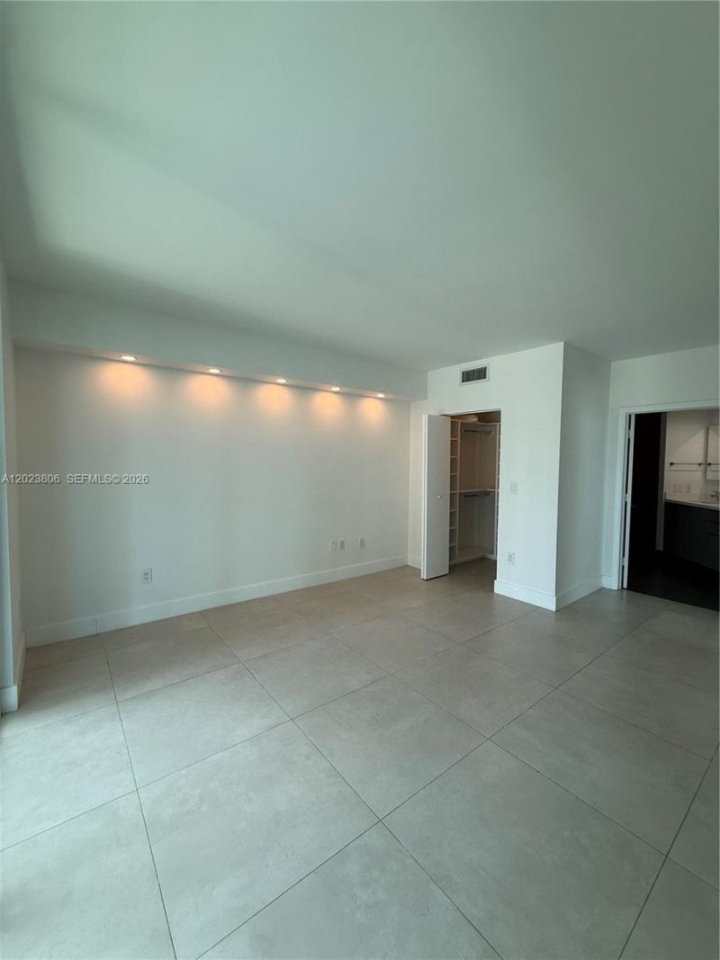 55 SE 6th St , Unit 1710, Miami, FL 33131 Photo