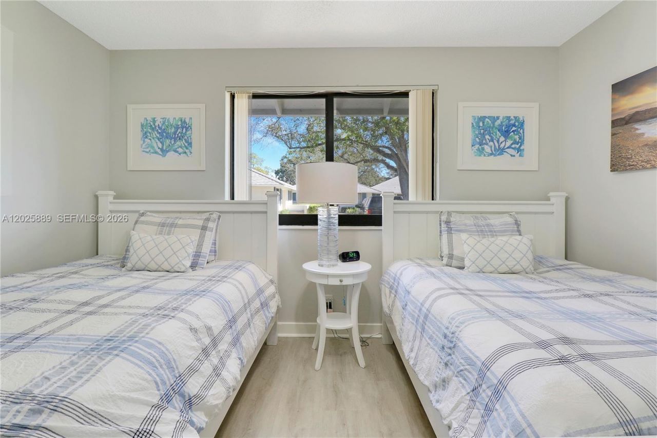 105 Club Dr , Unit 105, Palm Beach Gardens, FL 33418 Photo