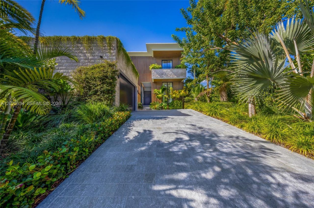 200 W Rivo Alto Dr , Miami Beach, FL 33139 Photo