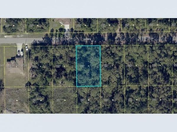 2803 E 11TH ST , Lehigh Acres, FL 33972