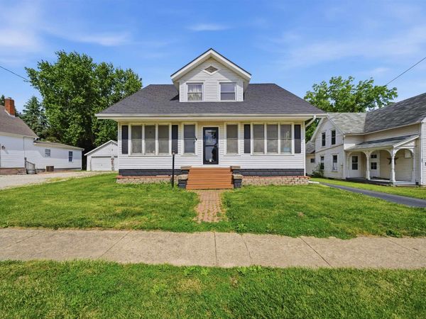 319 S PEORIA Street, Bradford, IL 61421