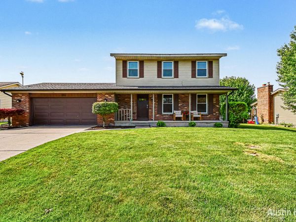 2182 Jamestown Drive SE, Grand Rapids, MI 49508