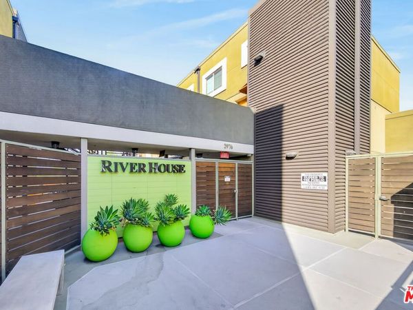 2980 Ripple Place, Unit 206, Los Angeles, CA 90039