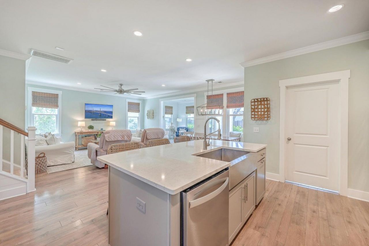 2147 Kemmerlin Street Photo 18
