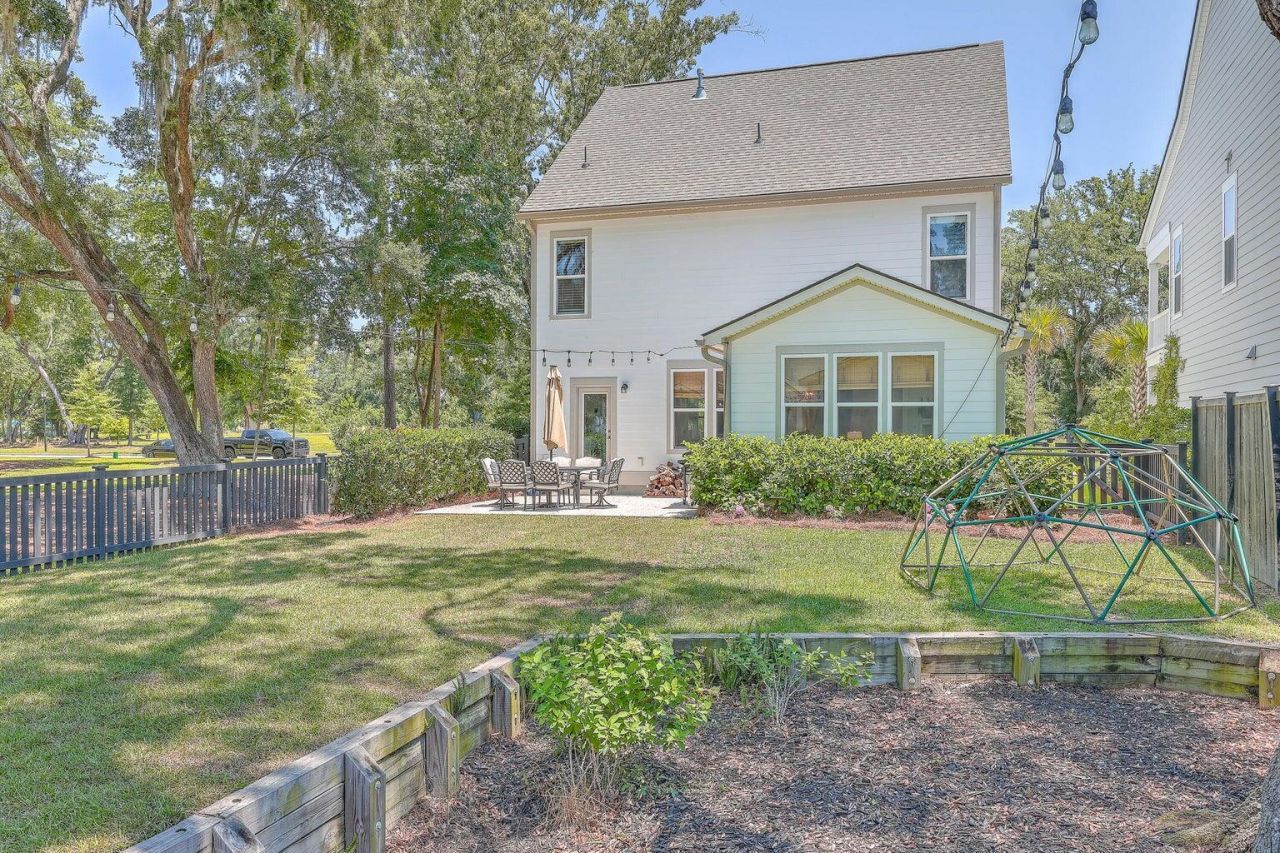 2147 Kemmerlin Street Photo 42