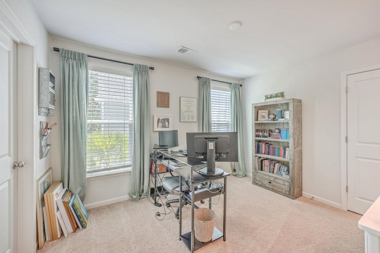 2147 Kemmerlin Street Photo 52
