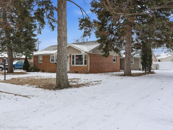 6135 Birmingham Street , Chicago Ridge, IL 60415