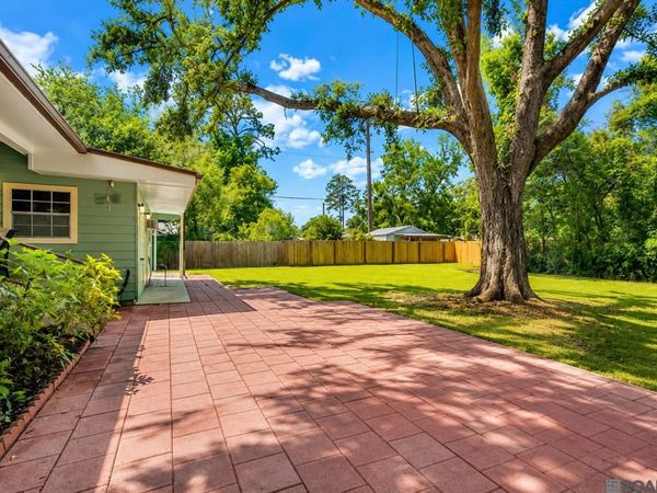 6035 Boone Dr, Baton Rouge, LA 70808