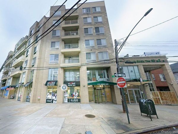 81-15 Queens Boulevard , Unit 4J, Elmhurst, NY 11373