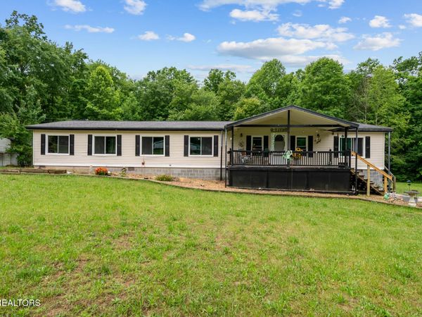 642 Daymon Circle , Crossville, TN 38572