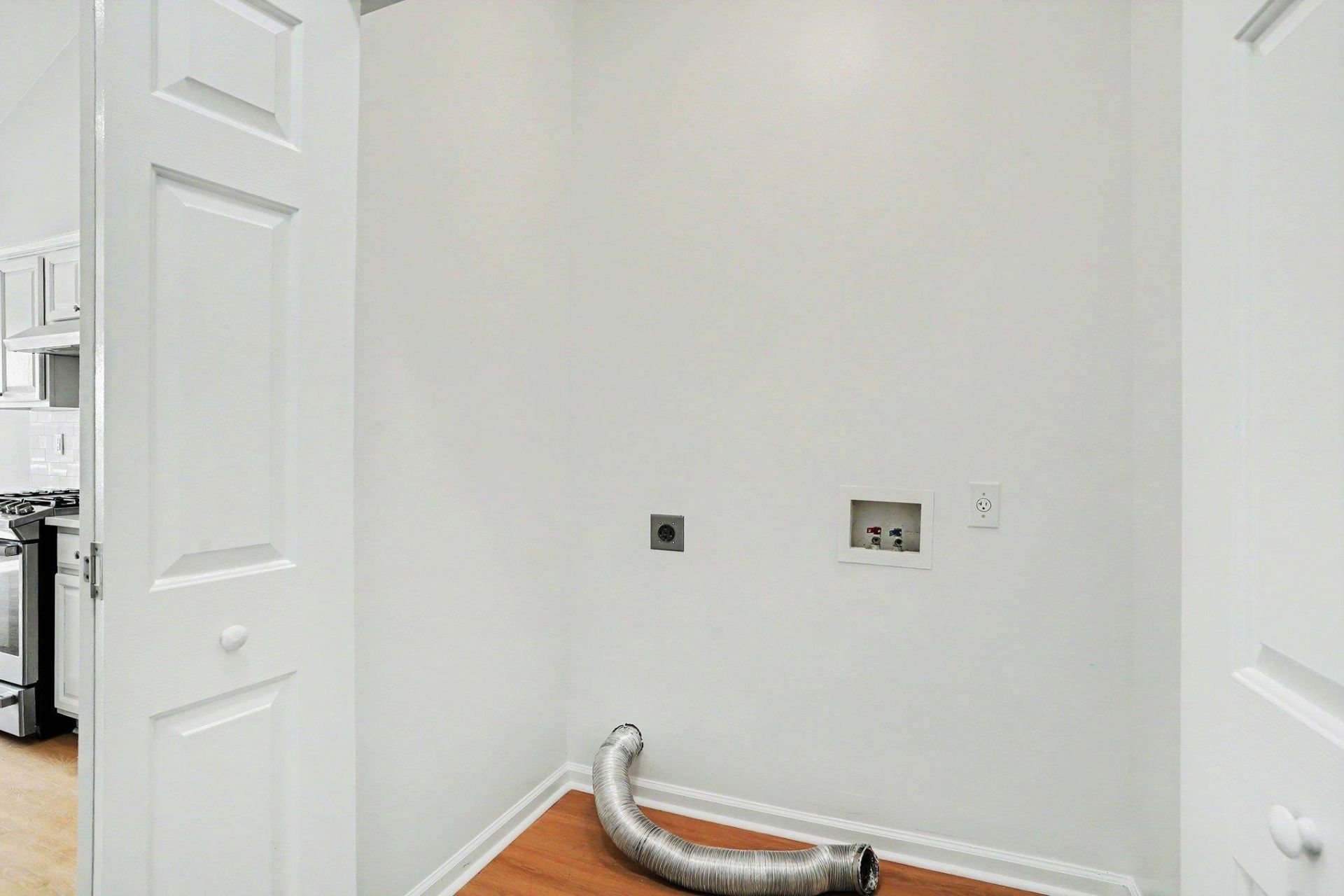 400 Carriage Lake Dr.  Photo 28