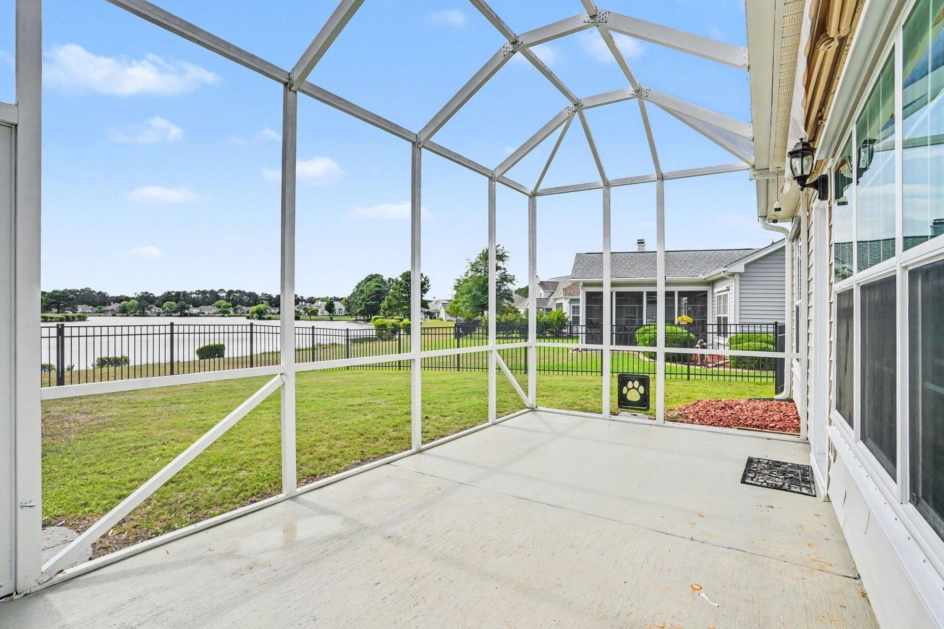 400 Carriage Lake Dr.  Photo 30