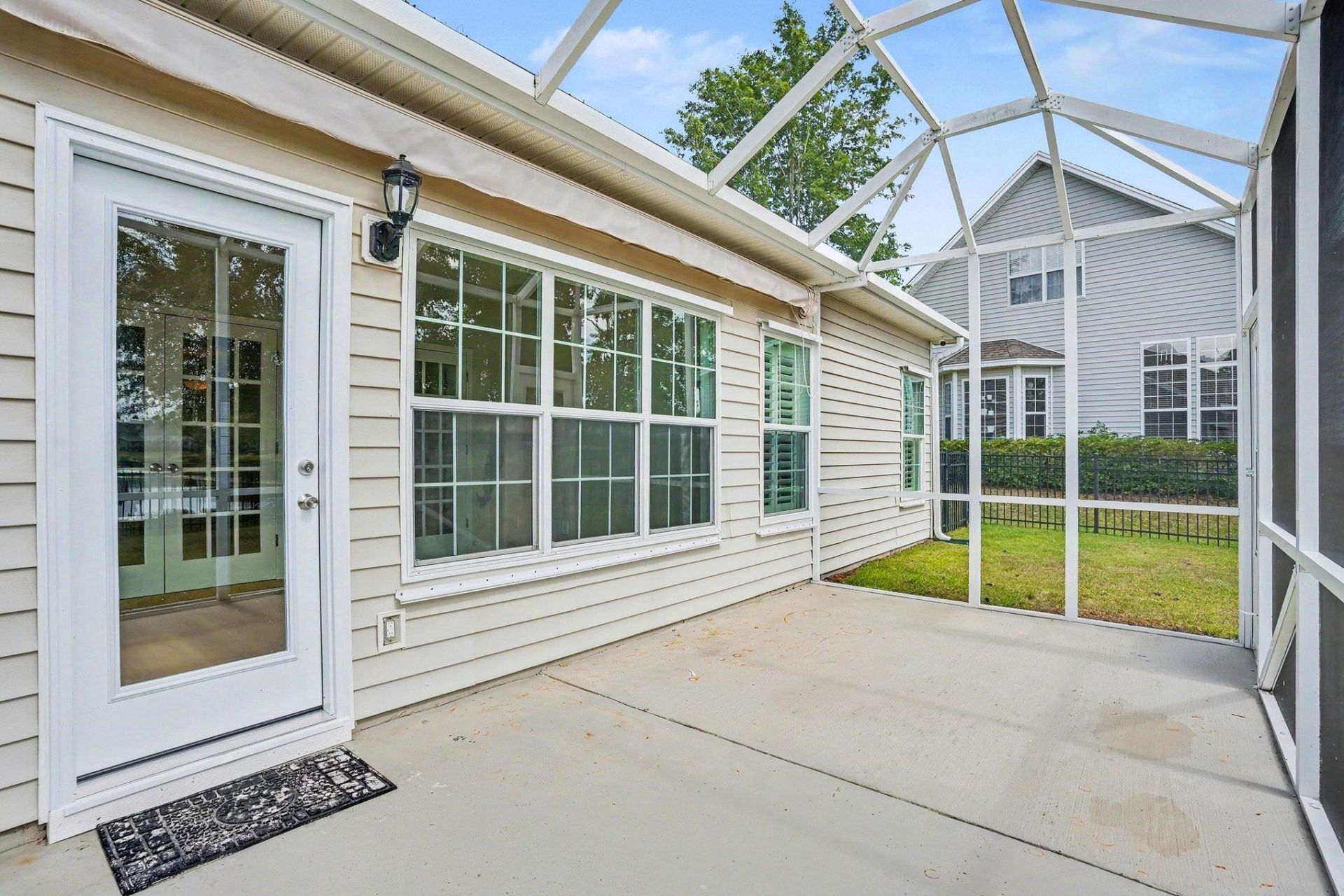 400 Carriage Lake Dr.  Photo 31