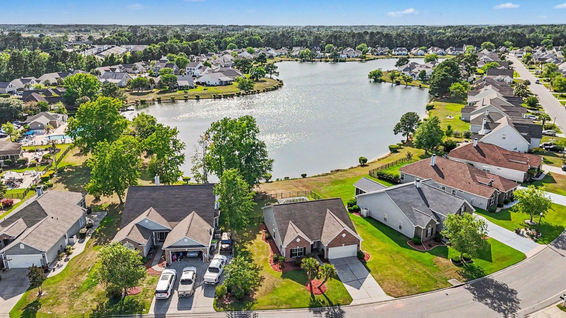 400 Carriage Lake Dr.  Photo 37