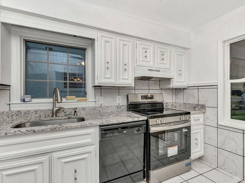 2933 Boudinot Avenue, Cincinnati, OH 45238 Photo 11