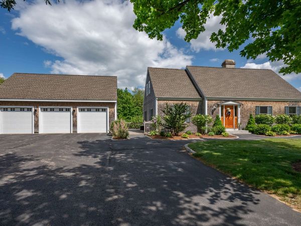 105 Chestnut Hill Road, Amherst, NH 03031