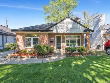 7411 N Vernon Street, Dearborn Heights, MI 48127