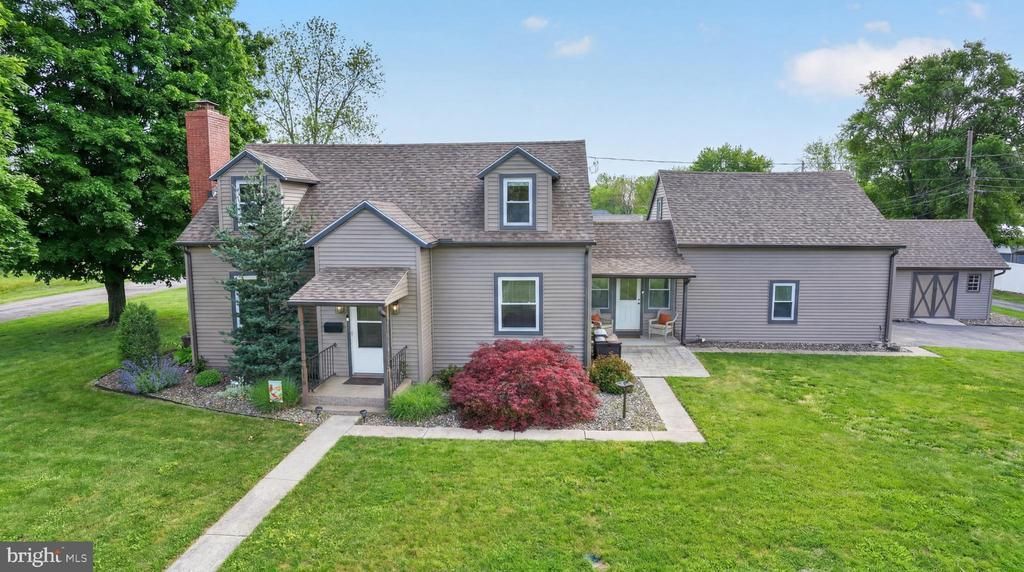 310 S SHUMAN STREET , MIDDLEBURG, PA 17842