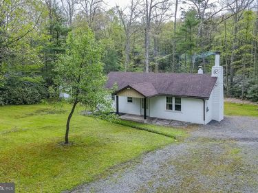 556 TREASTER KETTLE ROAD, BOALSBURG, PA 16827