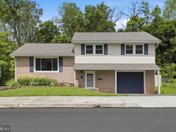 71 CIRCLE DRIVE, EPHRATA, PA 17522