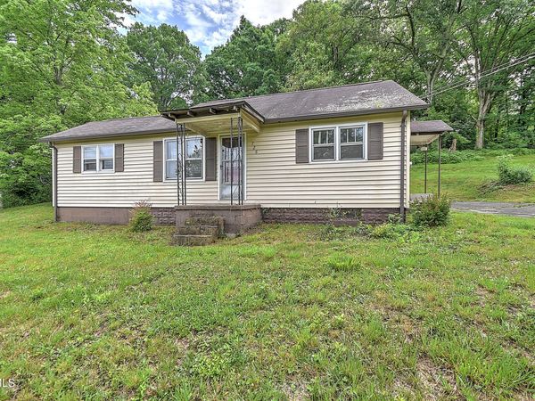 726 Hammond Avenue, Mount Carmel, TN 37645